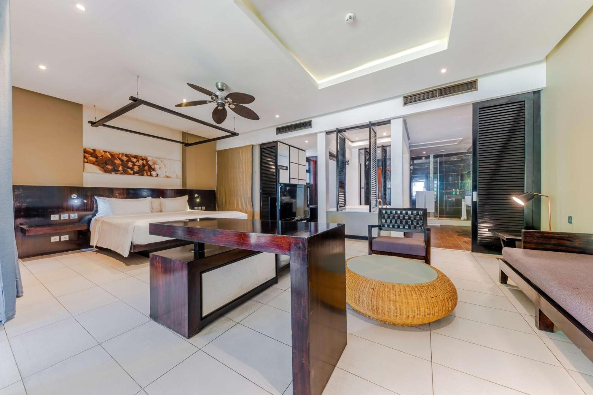 Crystals Beach Resort Belle Mare, A Member Of Radisson Individuals Palmar Екстер'єр фото