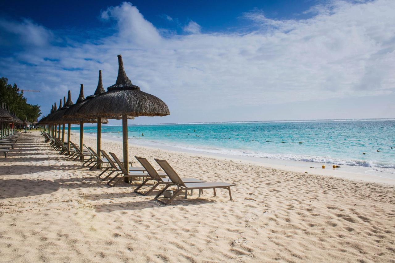 Crystals Beach Resort Belle Mare, A Member Of Radisson Individuals Palmar Екстер'єр фото